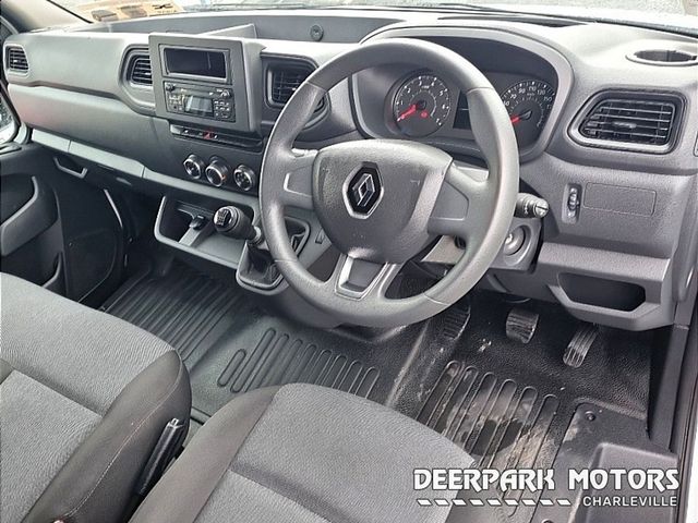 Image for 2023 Renault Master LWB 135BHP