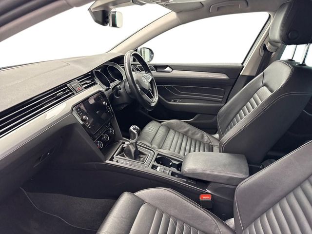 Image for 2020 Volkswagen Passat 2.0TDI 150HP BUSINESS *JUST IN* €80 PER WEEK
