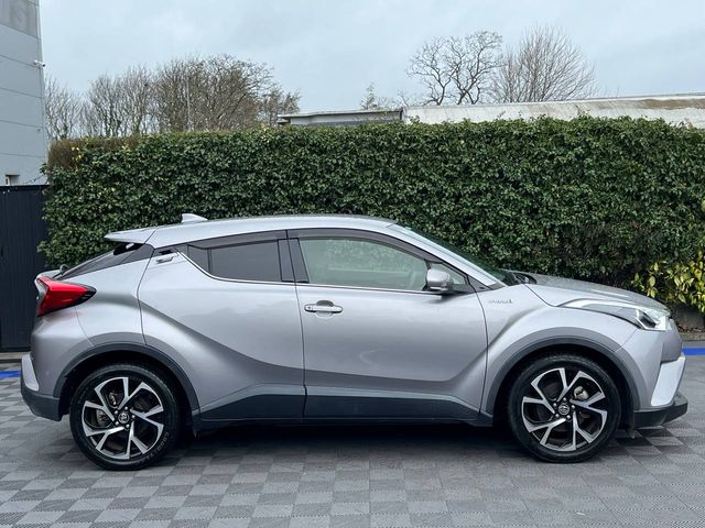 Image for 2017 Toyota C-HR 1.8 HYBRID // HALF LEATHER HEATED SEATS // ADAPTIVE CRUISE CONTROL // REVERSE CAMERA