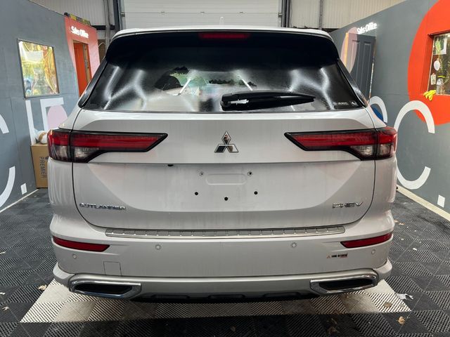 Image for 2022 Mitsubishi Outlander 2022 MITSUBISHI OUTLANDER PHEV P 2.4 AUTOMATIC / CRUISE CONTROL / PARKING CAMERA / ELECTRIC MEMORY & HEATED SEATS / PADDLE SHIFTERS / HEATED STEERING WHEEL AND MORE