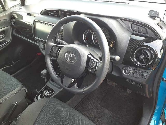 Image for 2017 Toyota Yaris Vitz Automatic 