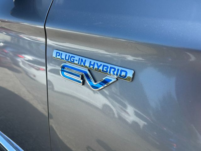 Image for 2021 Mitsubishi Outlander 2.4 PETROL PLUG-IN HYBRID IN STYLE 5DR