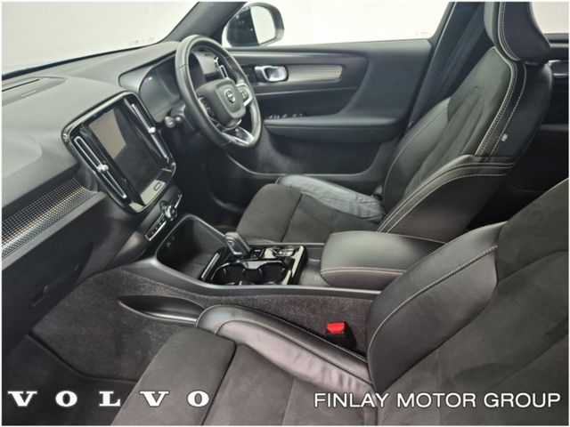 Image for 2021 Volvo XC40 T5 PHEV (262hp) R-Design 