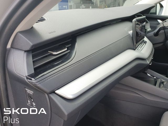 Image for 2025 Skoda Octavia Selection 2.0TDi 115HP - Black Edition (From €123 per week)