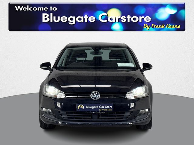 Image for 2017 Volkswagen Golf **COMFORTLINE DSG GEARBOX**KEYLESS START**TOUCH SCREEN MEDIA DISPLAY**REVERSE CAMERA**BLUETOOTH**MULTIFUNCTIONAL STEERING WHEEL**BLACK CLOTH INTERIOR**FINANCE ARRANGED**