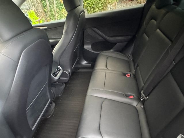 Image for 2024 Tesla Model Y RWD Bzb3s5t3
