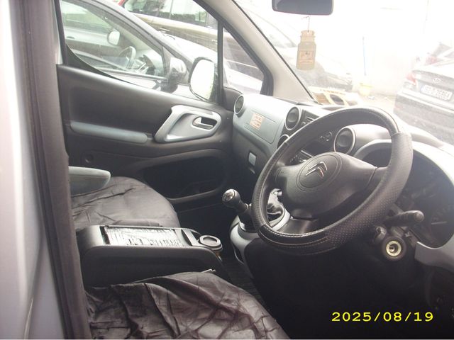 Image for 2013 Citroen Berlingo Multispace 1.6 HDI MULTI SPACE VTR 9 90BHP 7S