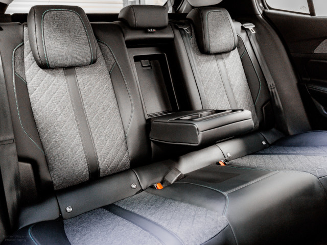 Image for 2024 Peugeot 408 Allure 1.6 Plug-in Hybrid Auto 180HP