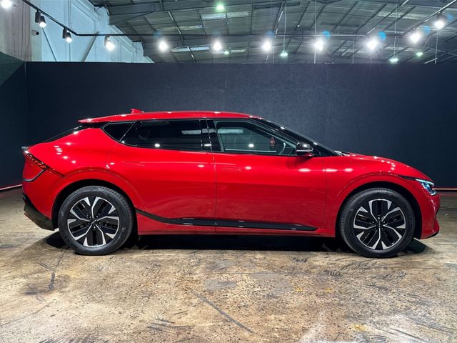 Image for 2024 Kia EV6 GT LINE EV6 - AUTOMATIC - HEATED SEAT AND STEERING WHEEL - CRUISE CONTROL - REVERSE CAMERA - A/C HEATING CONTROLS