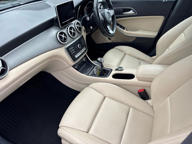 Image for 2018 Mercedes-Benz CLA Class 180 D URBAN 4DR