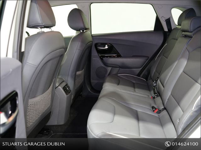 Image for 2020 Kia Niro NIRO EV 64KW BATTERY. METALLIC WHITE, BLACK LEAHHER, KEYLESS ENTRY, ADAPTIVE CRUISE CONTROL, ELECTRIC SEATS, HEATED SEATS, HEATED STEERING WHEEL 