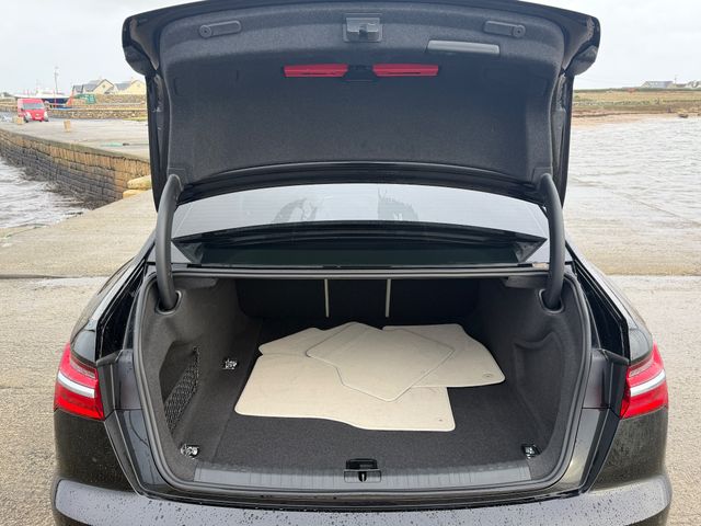 Image for 2024 Audi A6 A6 40 TDI SE