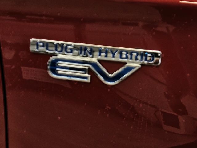 Image for 2017 Mitsubishi Outlander PHEV 2.0L MIVEC 4WD 5-Seater Instyle