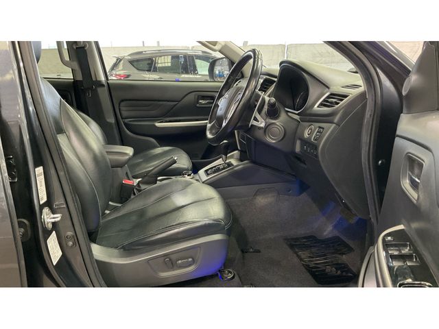 Image for 2020 Mitsubishi L200 2.3 DI-D BARBARIAN AUTO