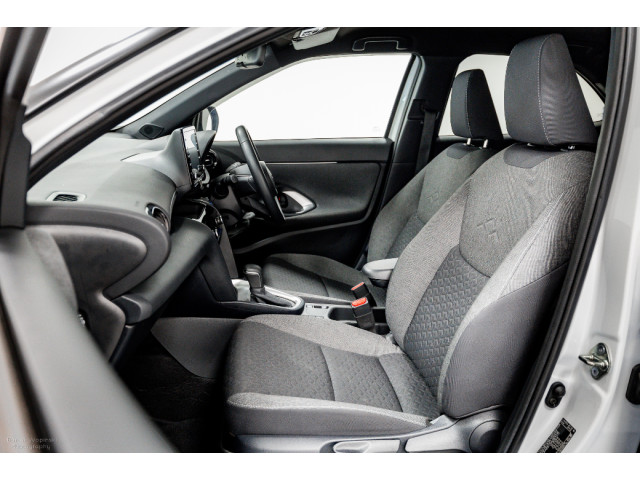 Image for 2022 Toyota Yaris Cross Luna Sport 1.5 Hybrid Auto 115HP 