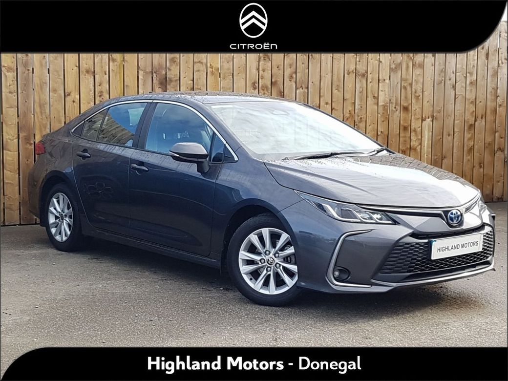 Image for 2023 Toyota Corolla 1.8 Hybrid Luna Saloon