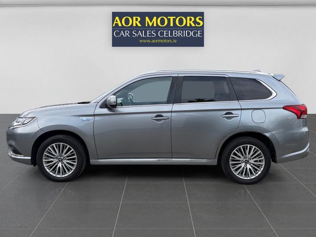 Image for 2020 Mitsubishi Outlander 2.4 221HP Dynam Phev 5DR Auto