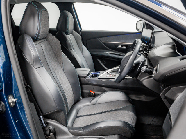 Image for 2022 Peugeot 3008 Allure 1.6 PHEV Auto 225HP