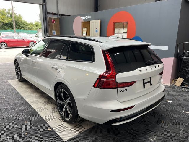 Image for 2023 Volvo V60 2023 VOLVO V60 T6 PLUG-IN 2.0 AUTOMATIC / CRUISE CONTROL / PARKING CAMERA / ELECTRIC MEMORY & HEATED SEATS / HEATED STEERING WHEEL / APPLE CARPLAY / PANORAMIC SUNROOF AND MORE