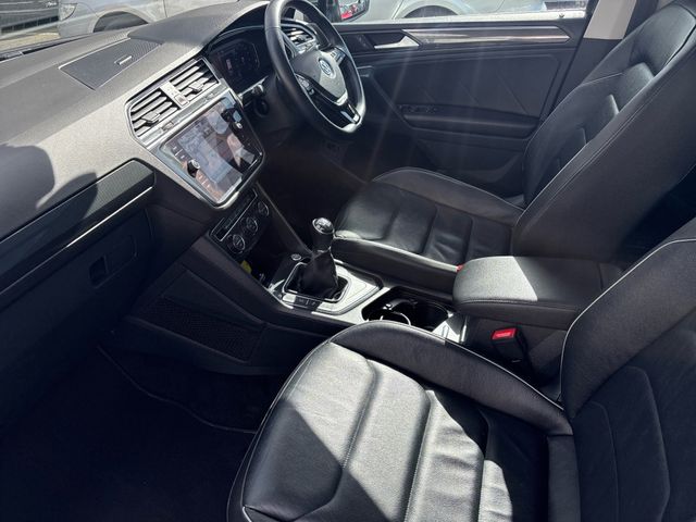 Image for 2020 Volkswagen Tiguan HIGHLINE 2.0 TDI MANUAL 6SPEED FWD 150HP 5DR