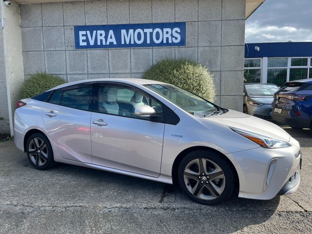 Image for 2019 Toyota Prius TOURING SELECTION AUTOMATIC HYBRID 1.8 PETROL //MASSIVE SPEC//FULL LEATHER//REVERSE CAMERA//HEAD UP DISPLAY//HEATED SEATS// 