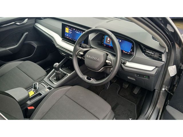 Image for 2025 Skoda Octavia Selection 2.0TDI 115HP **REAR VIEW CAMERA, APP CONNECT, 