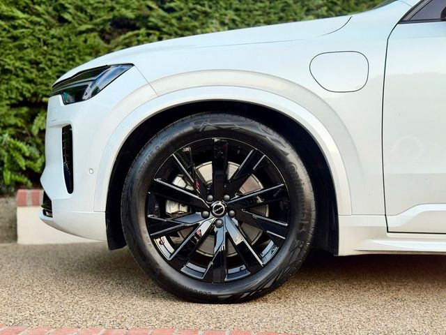 Image for 2025 Volvo XC90 2.0 T8 Plus Dark Theme 455BHP