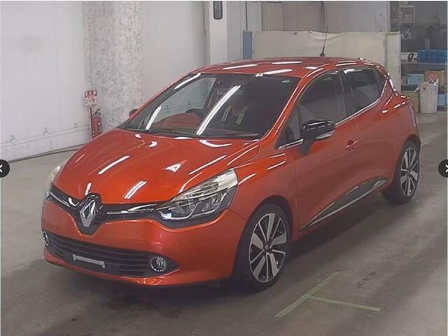 Image for 2015 Renault Clio 1.2 Clio bright Red with matching interior trim , 2015 model arriving in December .