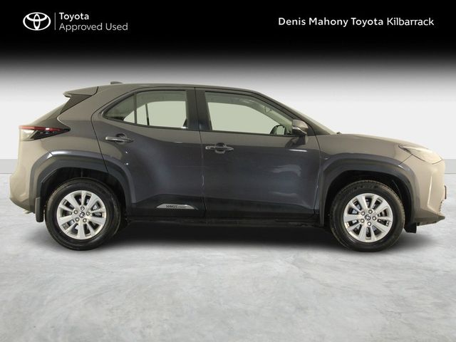 Image for 2023 Toyota Yaris Cross Luna