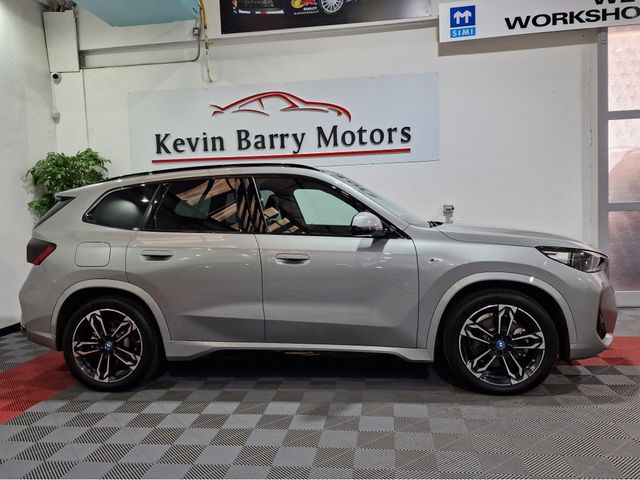 Image for 2023 BMW iX1 XDRIVE30 M SPORT AUTOMATIC **ONE OWNER / APPLE CARPLAY / COMFORT ACCESS / DRIVING ASSISTANT PRO / ELECTRIC BOOTLID / FULL BLACK LEATHER / HEATED SEATS / HEADS UP DISPLAY / WIRELESS PHONE CHARGING**