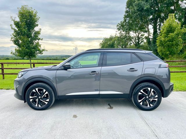 Image for 2022 Peugeot 2008 Allure 1.2 100 TINY MILEAGE *TRADE IN PRICE €22950 STARIGHT SALE PRICE €21950*