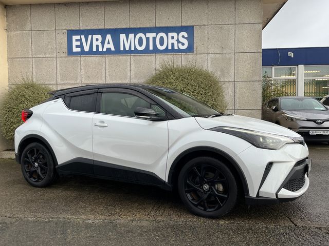 Image for 2022 Toyota C-HR SOL NERO HYBRID AUTOMATIC 1.8 PETROL //HIGH SPEC//HALF LEATHER HEATED SEATS//KEYLESS ENTRY//360 PARKING CAMERAS//