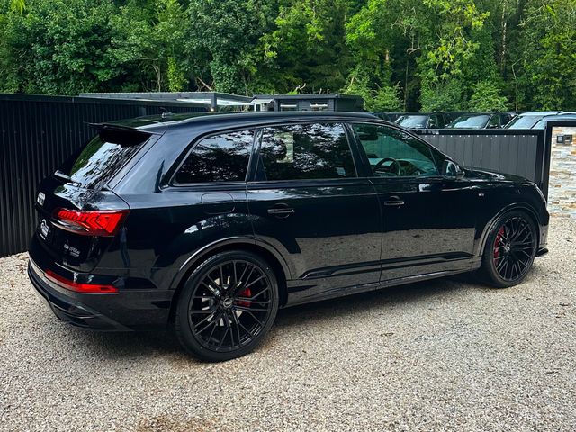 Image for 2021 Audi Q7 *SOLD* 2021 (211) Audi Q7 S Line Black Edition 55 TFSI e Quattro 