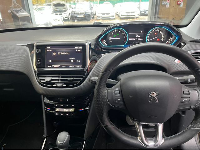 Image for 2017 Peugeot 2008 €13950! 2017 PEUGEOT 2008 1.2 AUTOMATIC CROSSCITY / HALF LEATHER / REVERSE CAMERA