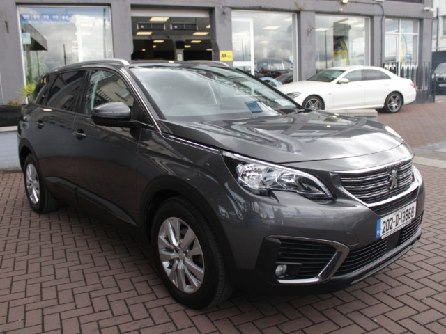 Image for 2020 Peugeot 5008 1.2 ACTIVE DELUXE 130BHP 7 SEATER AUTO // ONLY 103000 KM // STUNNING CAR FINISHED IN SILVER // BUY WITH CONFIDENCE AA AND SIMI APPROVED DEALER 2026 // FINANCE ARRANGED // ALL TRADE