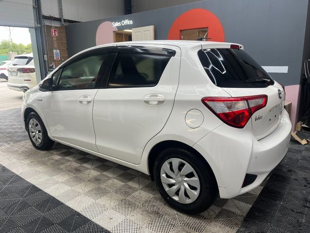 Image for 2019 Toyota Vitz 2019 TOYOTA VITZ 5D HYBRID F 82KM 1.5 AUTOMATIC/ PARKING CAMERA