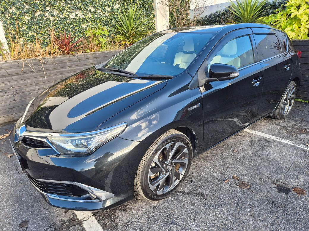 Image for 2016 Toyota Auris 1.8 HYBRID / SOL G-APCK / LOW MILEAGE / TAX €170