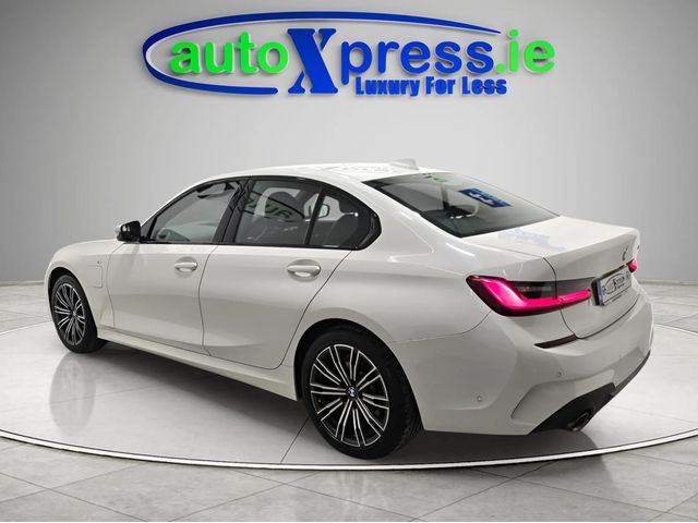Image for 2021 BMW 3 Series 330E M SPORT Automatic, Reversing camera