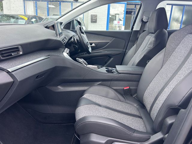 Image for 2018 Peugeot 3008 2018 PEUGEOT 3008 1.2 PETROL ALLURE AUTO LOW KMS