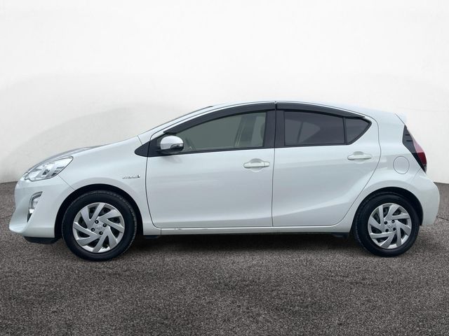 Image for 2015 Toyota Aqua DAA NHP10