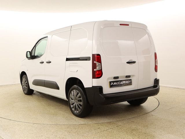 Image for 2022 Peugeot Partner 