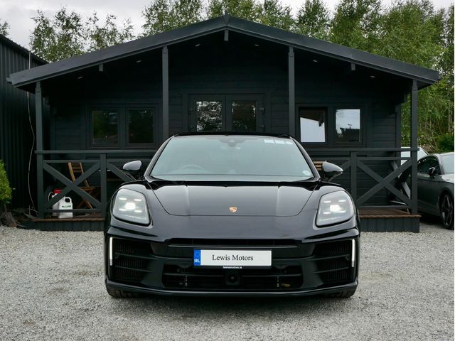Image for 2025 Porsche Panamera 4 PDK E-HYBRID, BOSE , TILT AND SLIDE PAN ROOF, AIR SUSPENSION, ADAPTIVE CRUISE CONTROL