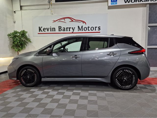 Image for 2024 Nissan Leaf EV TEKNA (40KWH BATTERY) AUTOMATIC **ONE OWNER / TOP SPEC / APPLE CARPLAY / BLIND SPOT ASSIST / BOSE PREMIUM SOUND / HEATED FRONT & REAR SEATS / SAT NAV / 360 DEGREE PARKING CAMERA / NISSAN WARRANTY**