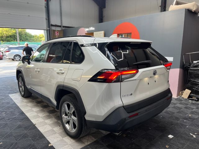 Image for 2021 Toyota Rav4 2021 TOYOTA RAV4 HYBRID X 2.5 AUTOMATIC / CRUISE CONTROL / PARKING CAMERA / ELECTRIC MEMORY & HEATED SEATS / PADDLE SHIFTERS AND MORE