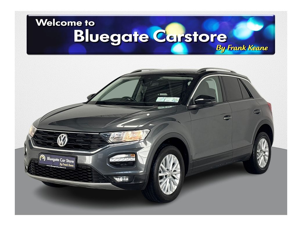 Image for 2018 Volkswagen T-Roc DESIGN 1.0 TSI MANUAL 115HP NEW NCT**MULTIFUNCTIONAL STEERING WHEEL**SEMI DIGITAL DASH**TOUCH SCREEN MEDIA DISPLAY**PARKING SENSORS**APPLE CARPLAY**DUAL CLIMATE CONTROL**BLACK CLOTH INTERIOR**