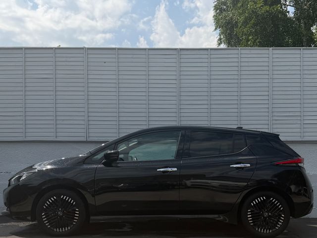 Image for 2024 Nissan Leaf N-CONNECTA / APPLE & ANDROID AUTO / 96.8% BATTERY SOH / NAV / RADAR CRUISE / PARK SENSORS / BALANCE OF 8 YEAR NISSAN BATTERY WARRANTY / *FINANCE PACKAGES AVAILABLE*