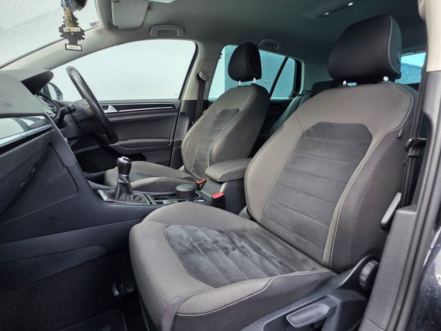 Image for 2015 Volkswagen Golf 1.6 TDI HIGHLINE // SAT NAV // REVERSE CAMERA