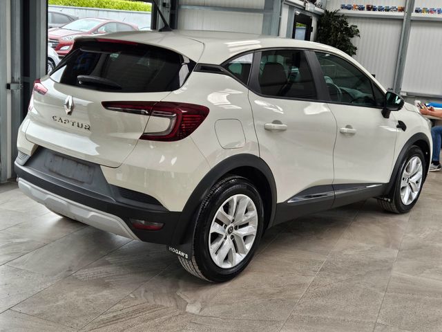 Image for 2021 Renault Captur TCe 100 Play