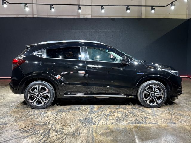 Image for 2021 Honda Vezel 1.5 HYBRID SUV - TWO TONE BROWN/BLACK LEATHER UPHOLSTERY - REVERSE CAMERA/PARKING RADAR - HONDA SENSING