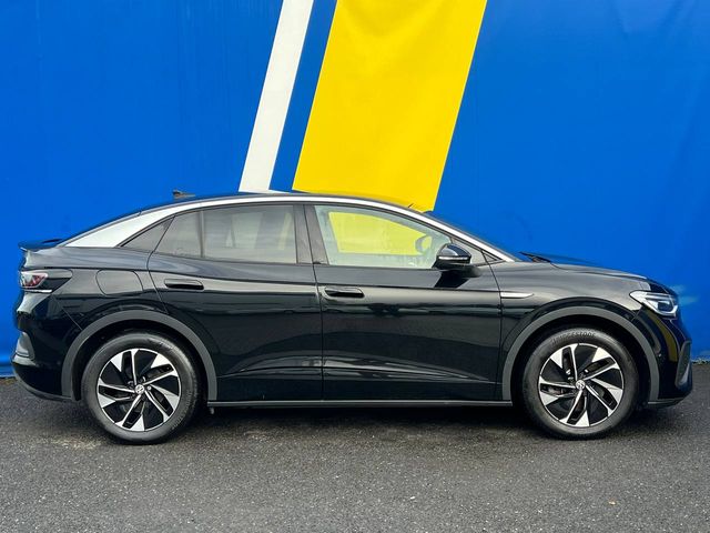 Image for 2022 Volkswagen ID.5 PRO FAMILY 77KWH // VERY LOW MILEAGE // PANORAMIC SUNROOF // 360 PARKING SENSORS